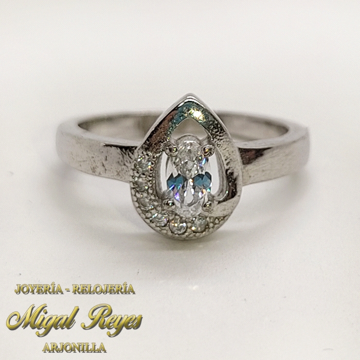 ANILLO CENTRO LAGRIMA