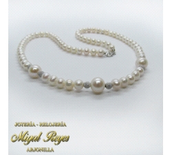 COLLAR PERLAS Y BOLAS ORO BLANCO                                      